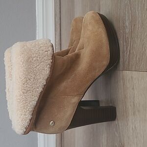 UGG Dandylion Shoe Boots Sz 7